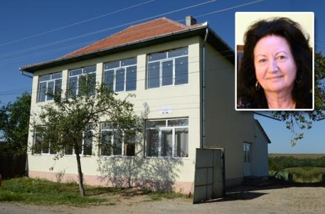 Casă în clasă: Primăriţa din Drăgeşti a ocupat ani de zile etajul unei şcoli din comună cu o chirie de... 10 lei